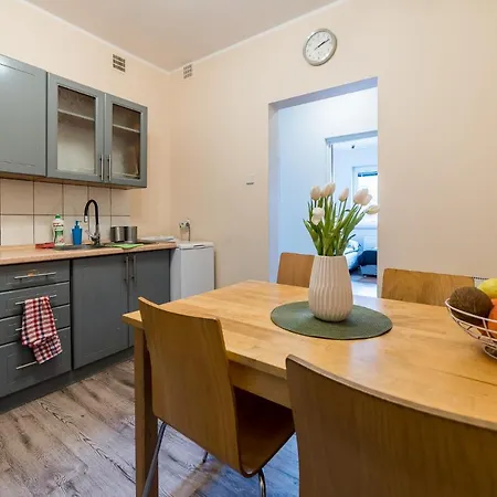 Nad Pizzeria Quarto em Acomodações Particulares Poznań