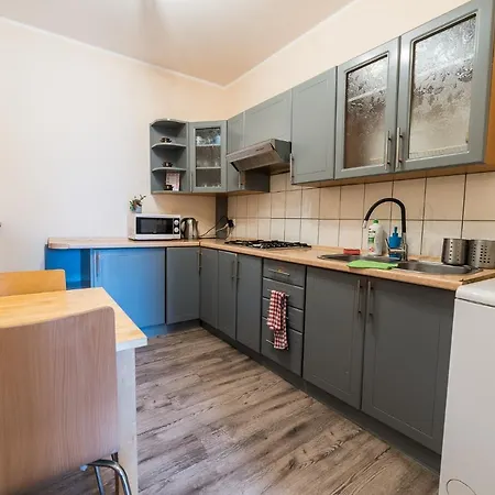 Nad Pizzeria Quarto em Acomodações Particulares Poznań