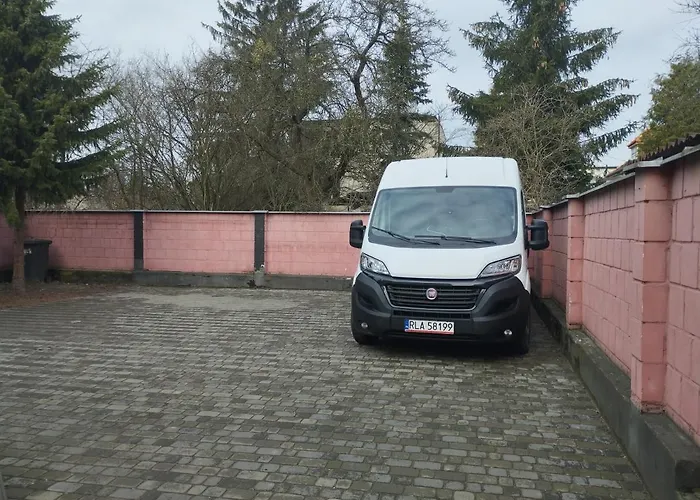 Nad Pizzeria Homestay *